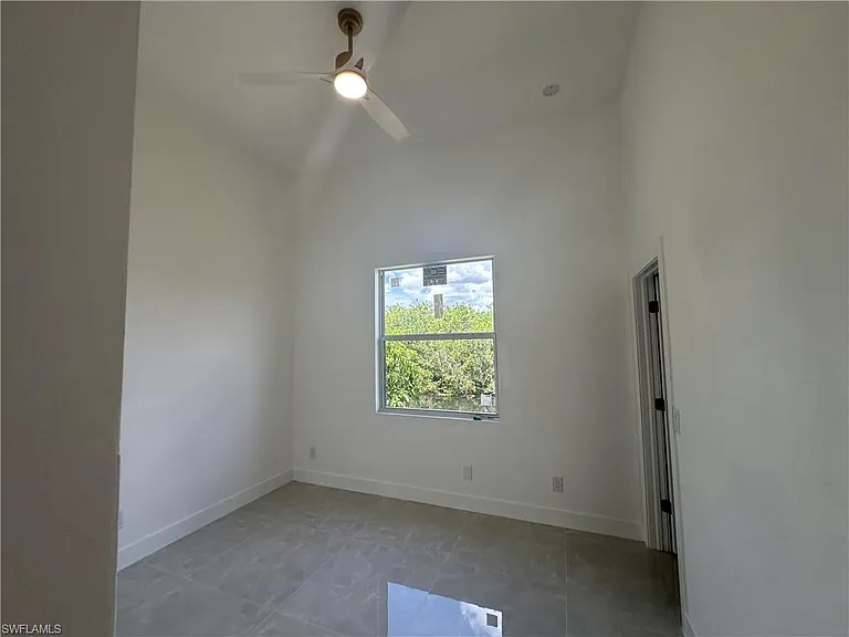 2220 SE 18th Ave — Photo 10