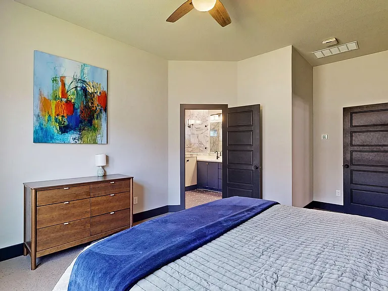 2504 Lazy Dog Ln — Photo 18