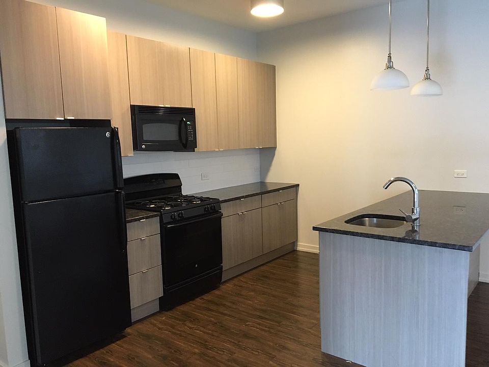 1st image of 2500 N Clybourn Ave APT 308
