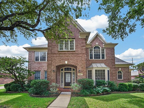 2nd image of 4311 Greystone Way