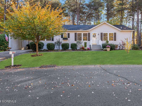 6 Cranberry Drive, Plumsted, NJ 08533