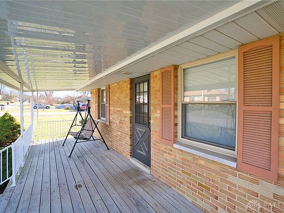 2nd image of 2469 Rollingview Ave