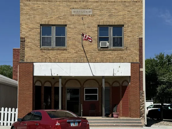 203 N Broadway, Marion, SD 57043