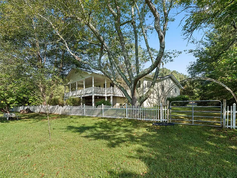 119 W Chippendale Dr — Photo 38