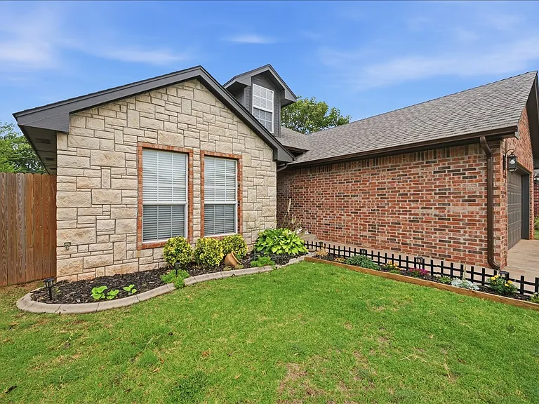 4713 Doe Run Dr — Photo 44