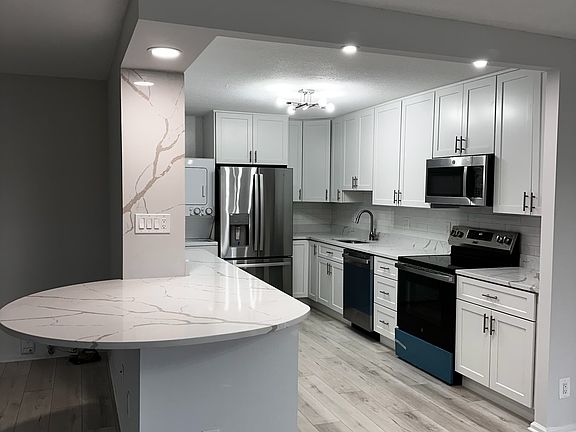 3rd image of 8360 Greensboro Dr APT 809