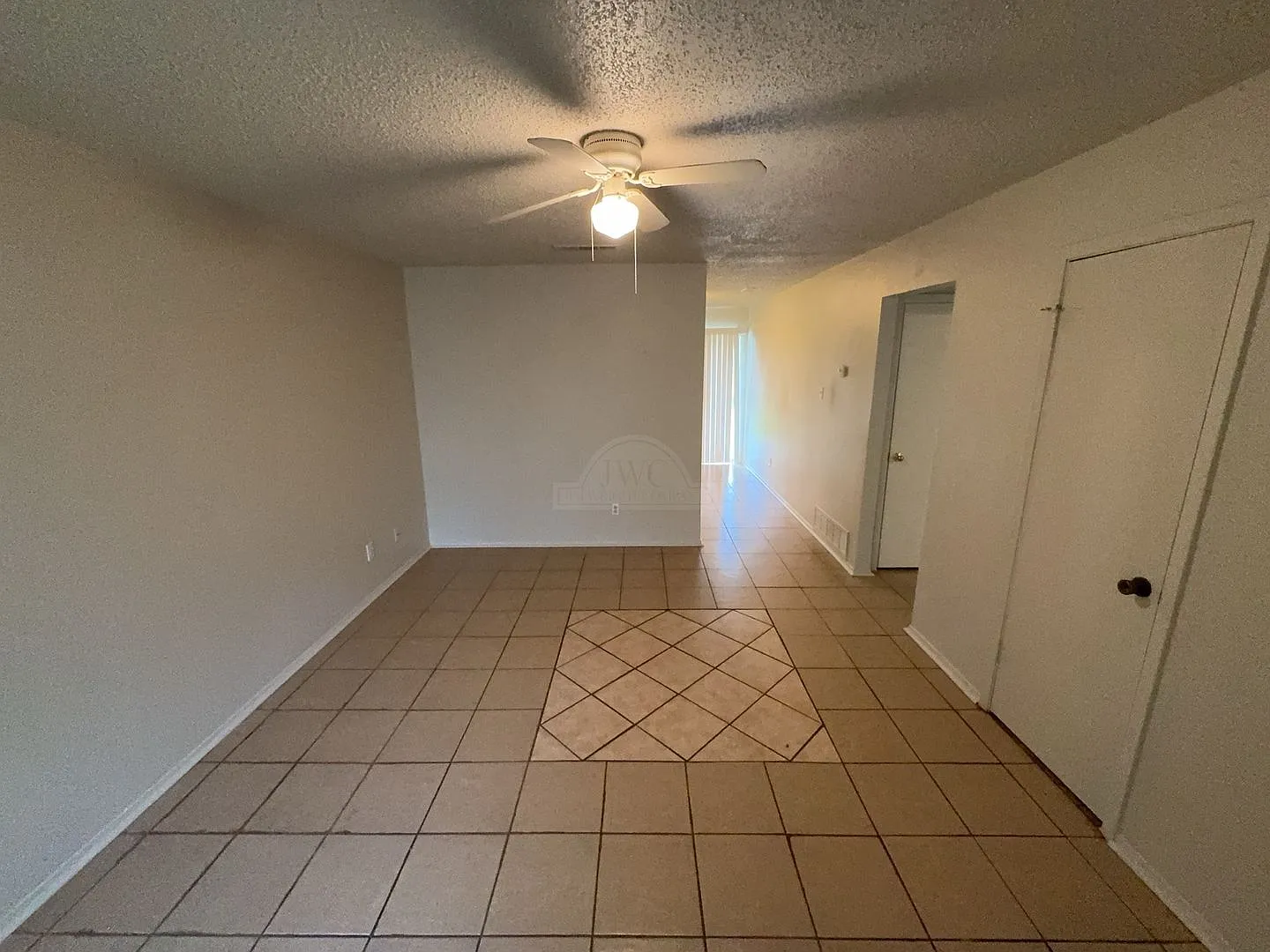 1906 Cedarhill, Killeen — Photo 3