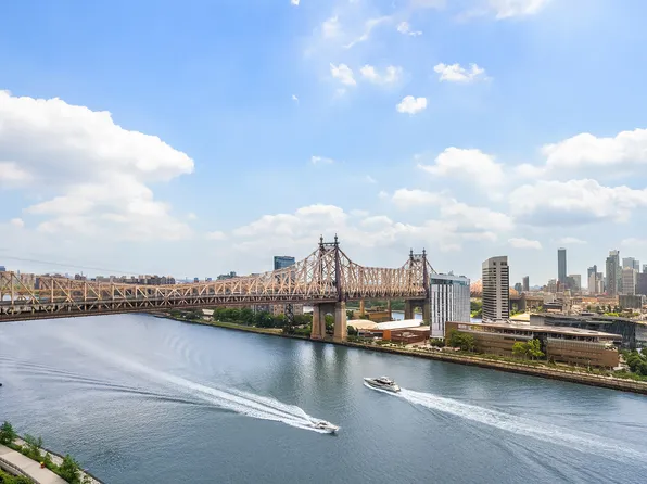 1 Sutton Place South image 8 of 25