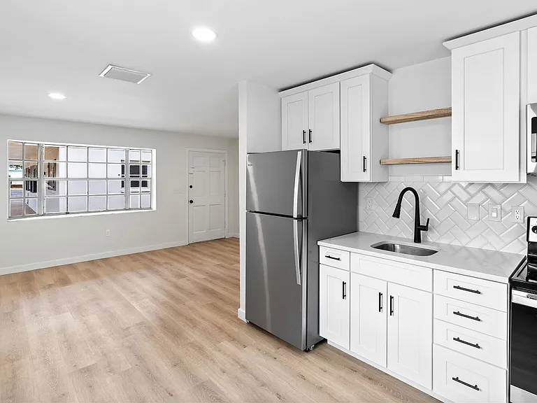 1028 Bass Blvd #C — Photo 6