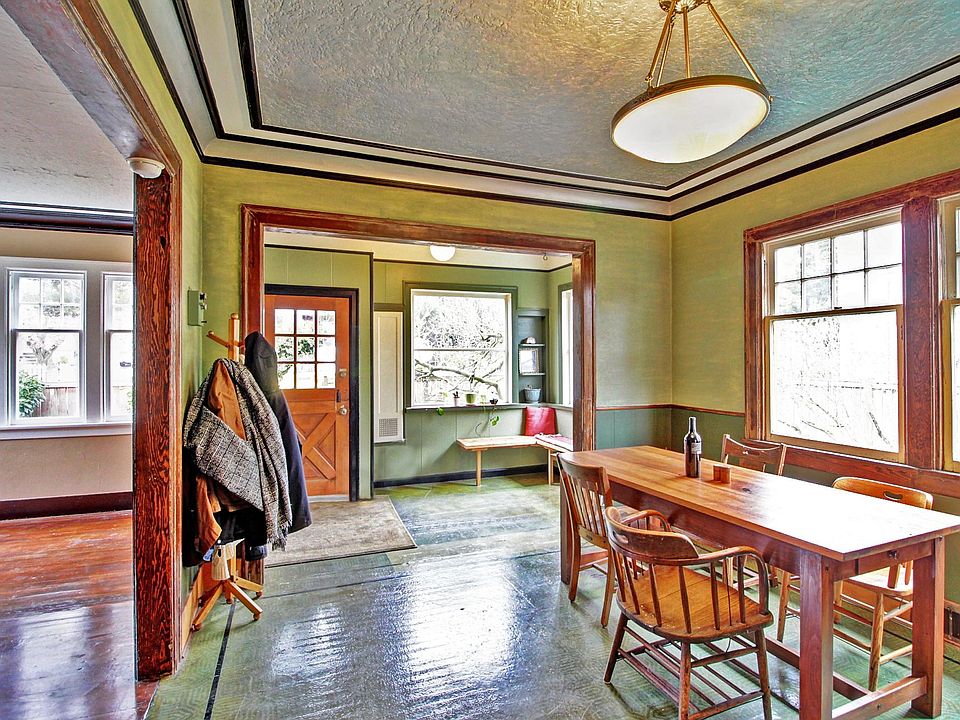 dining room, looking towards front door and living room on t