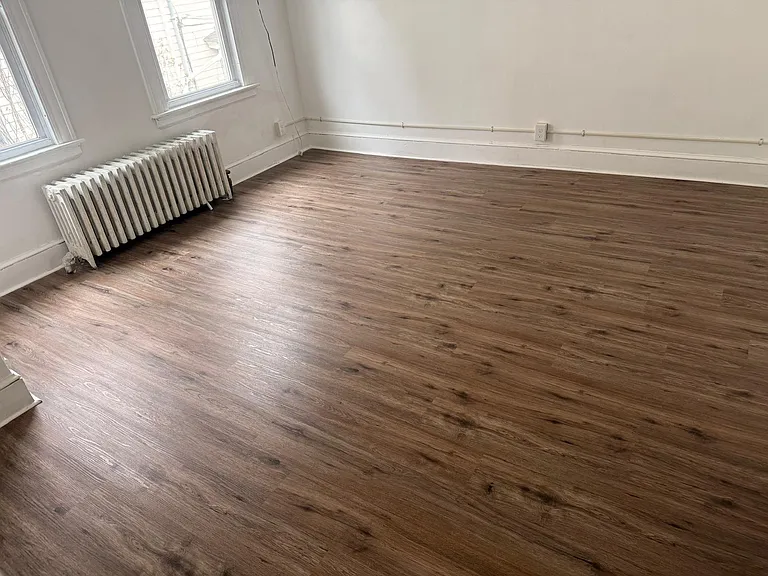 39 Fox St #2 — Photo 8