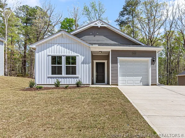 5058 Tyndall Dr, Sanford, NC 27330