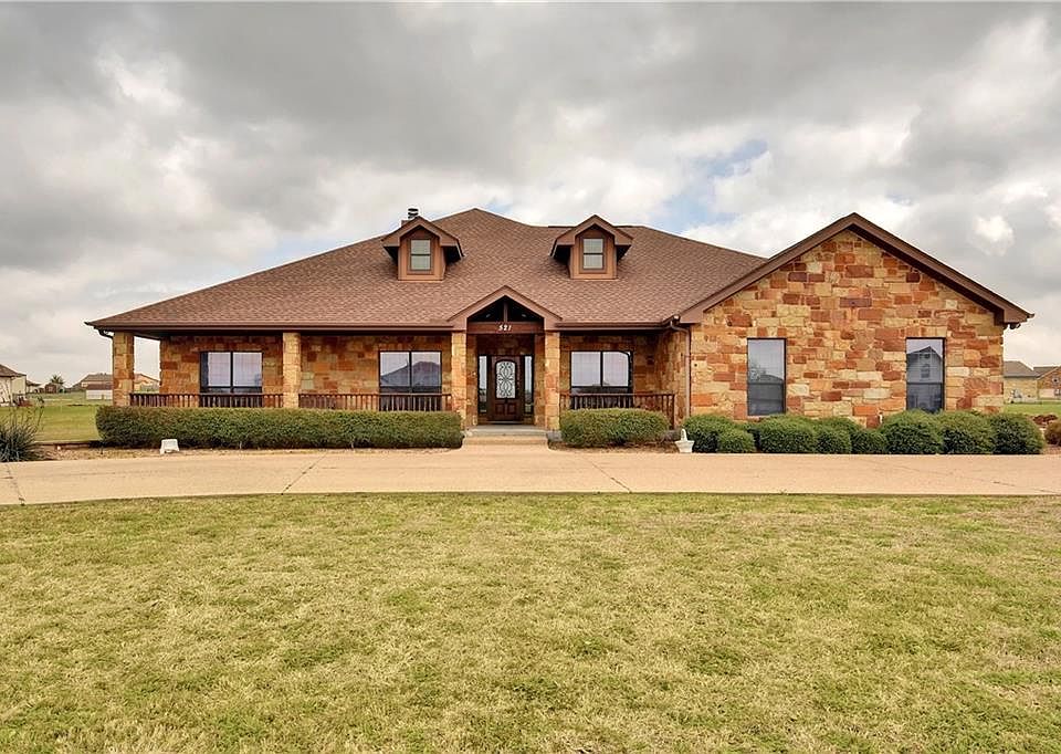 1st image of 521 Will Smith Cir