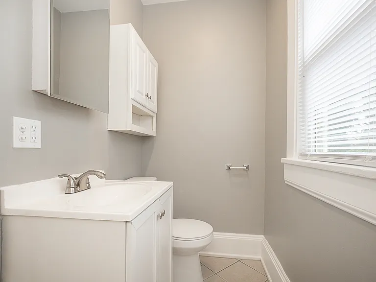 6915 Franklin Blvd Unit D — Photo 13