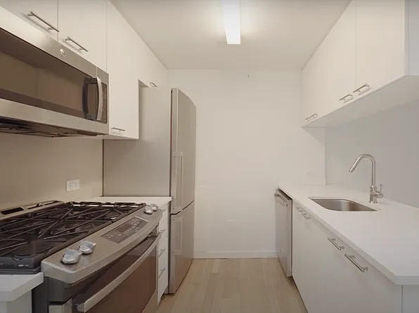 448 West 167th Street 2B image 3 of 9