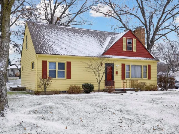 1557 Creighton Ave, Akron, OH 44310