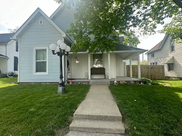 203 Woodlawn Pl, Crawfordsville, IN 47933