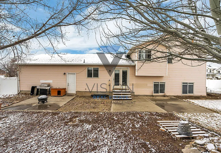 8766 S 4870 W — Photo 17