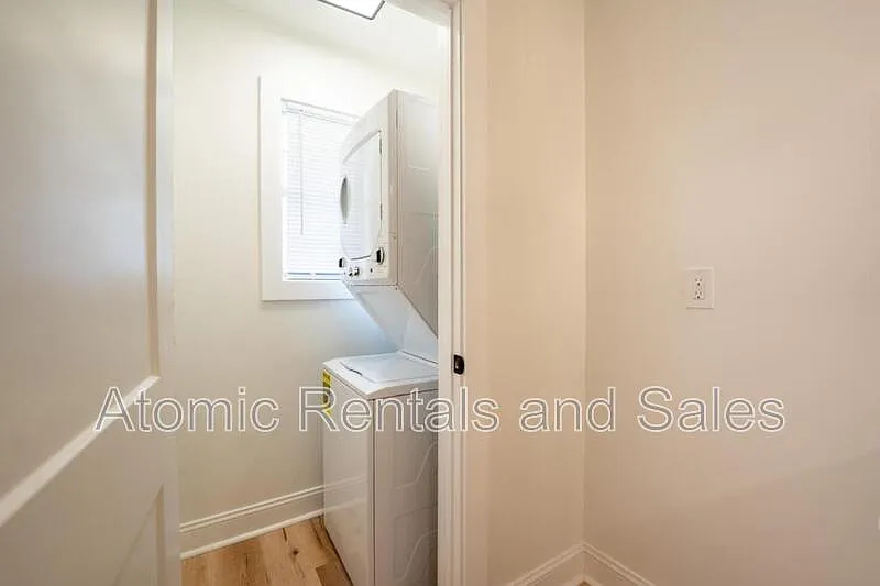 2 bed, 1.0 bath, 948 sqft, $1,350 — Photo 4