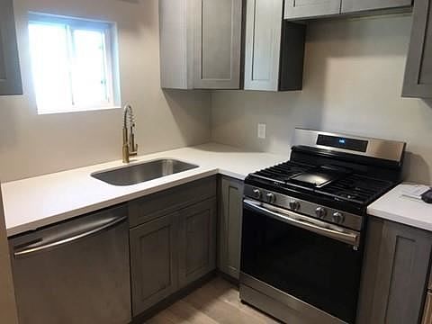 4th image of 5105 Sherman St #6