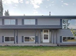 5607 N 48th Ave, Lacombe, AB T4L 1M7