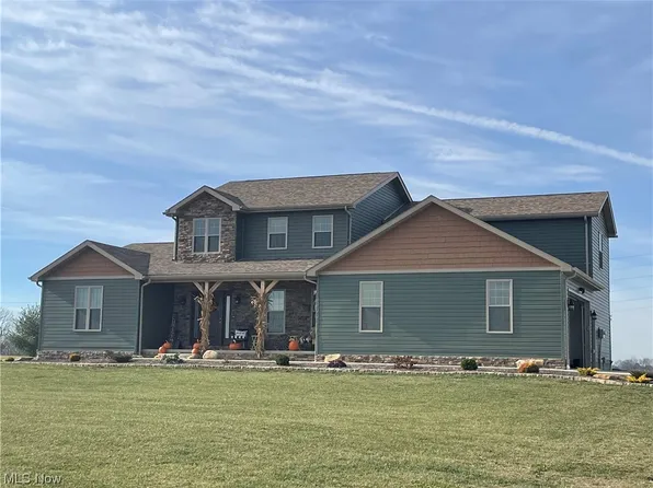11840 Brungard Rd, New Middletown, OH 44442
