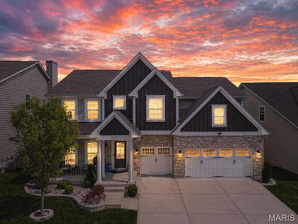 4 bed, 3.5 bath, 3275 sqft, $3,800 — Photo 1