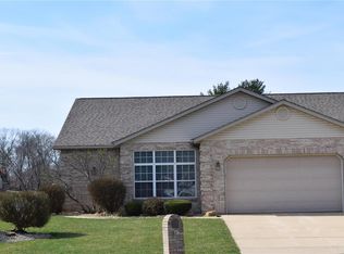 119 Lake Hickory Cir, Belleville, IL 62223