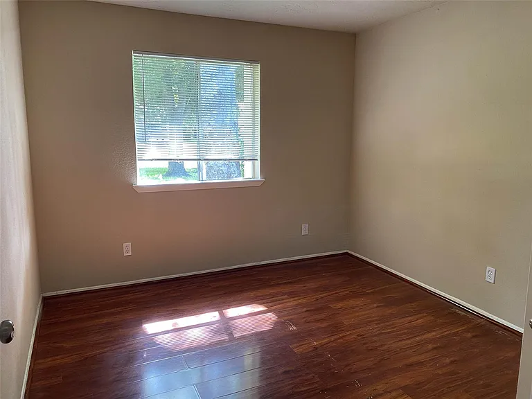 623 Old Colony Dr — Photo 10