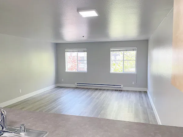 Vesper Apartments — Photo 26