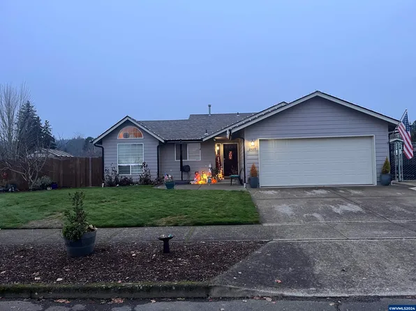 2429 Westwind Ave NW, Salem, OR 97304