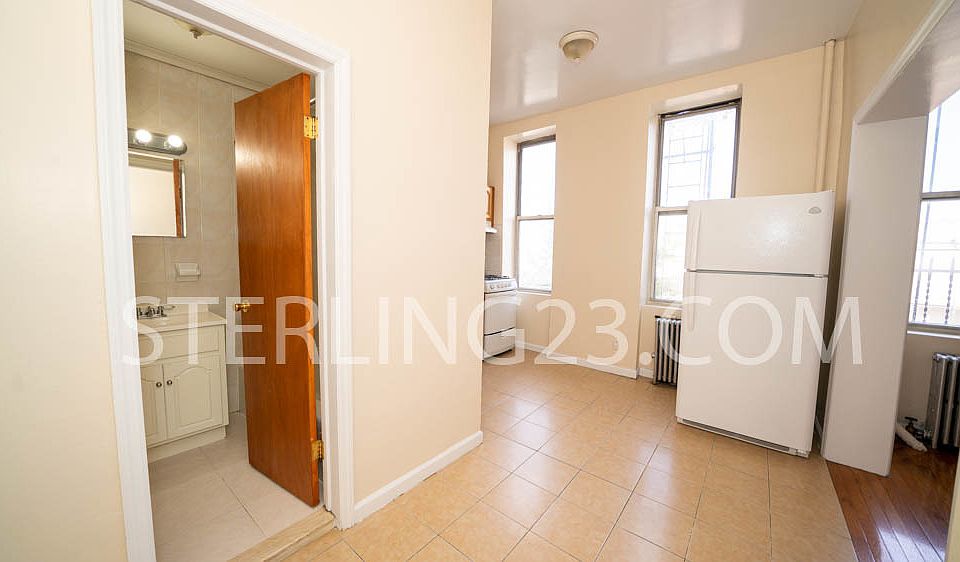 1st image of 27-16 Hoyt Ave S #3B