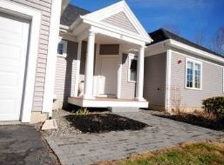 13 Spruce Wood Ln, Durham, NH 03824