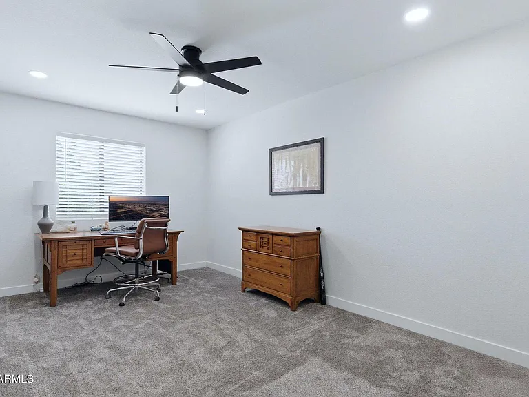 1506 E Edgewater Dr — Photo 23