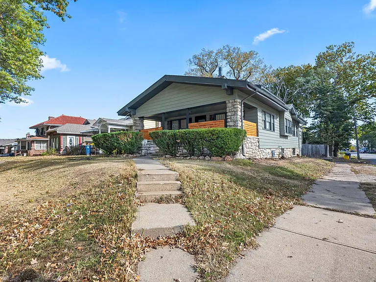 4347 Benton Blvd — Photo 7