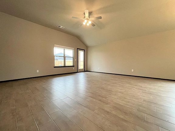 4th image of 2249 Roca Dr