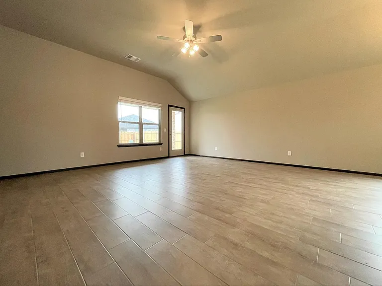 2249 Roca Dr — Photo 4