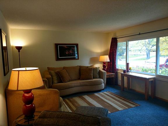 3rd image of 3565 Golfview Dr