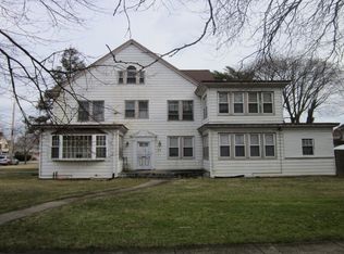 35 Ingraham St, Hempstead, NY 11550