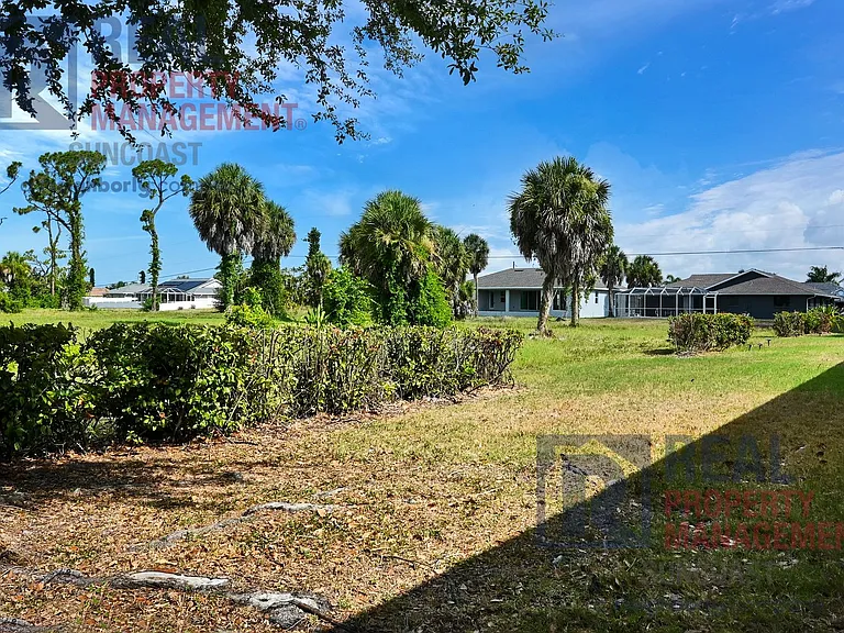 230 Rotonda Blvd W #A — Photo 29