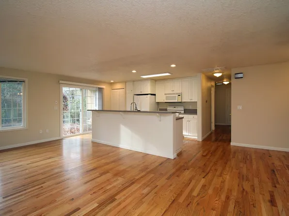 5764 SW Kimball Ct, Lake Oswego, OR 97035