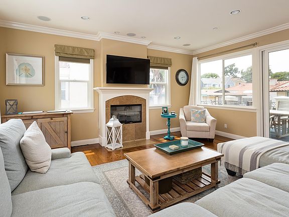 5th image of 227 N Irena Ave #A