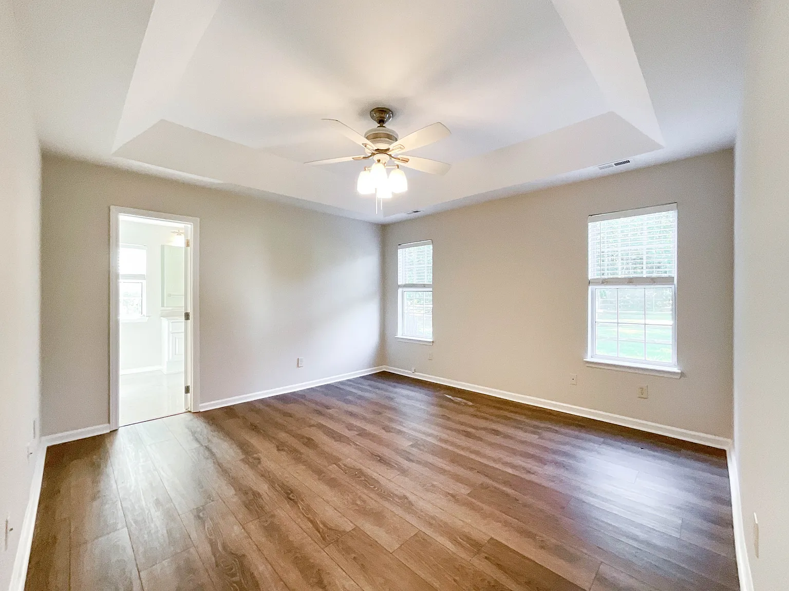 1037 Ridgefield Circle - 1 — Photo 2