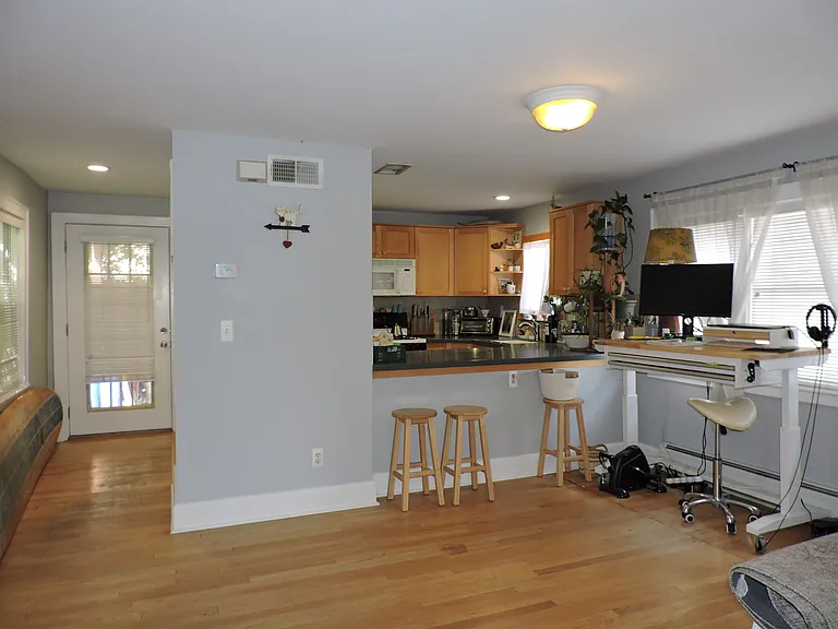 213 Holmes St #1 — Photo 5