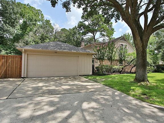 5th image of 13038 Queensbury Ln