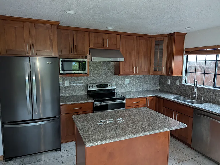 3438 Gregory Dr — Photo 8
