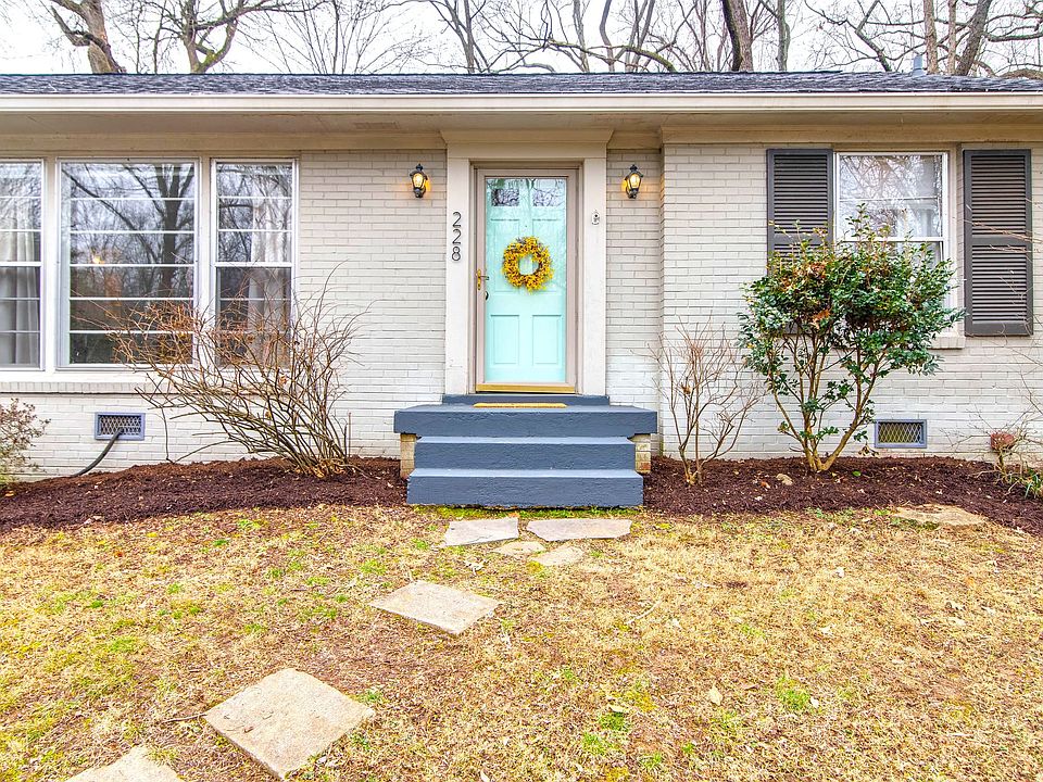 1st image of 228 Bermuda Dr