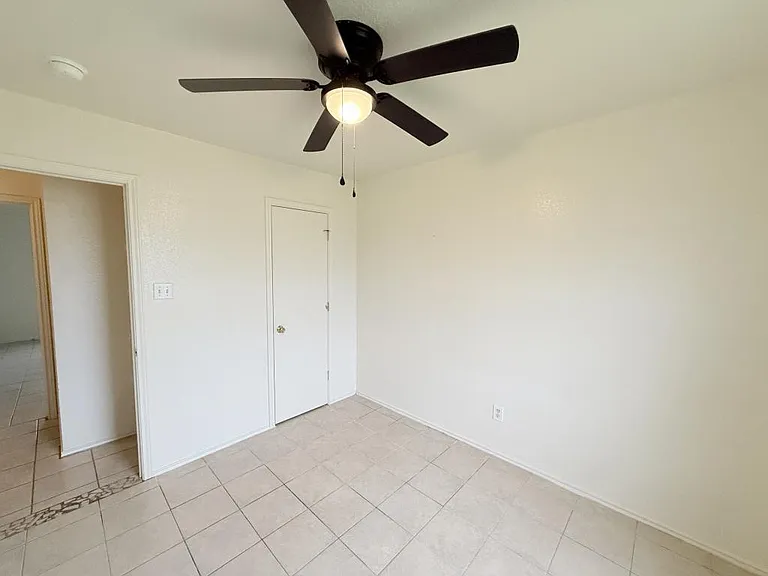 1210 Industrial Blvd #C — Photo 18