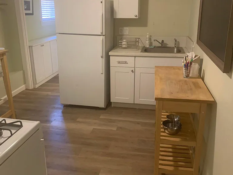 1710 F St #3 — Photo 8