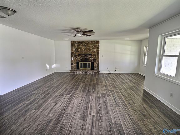 3rd image of 3303 Avery Ave SW